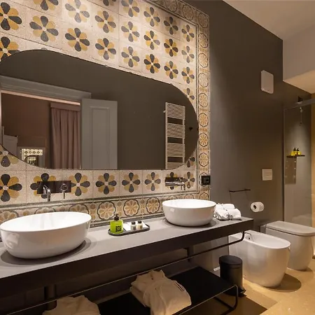 Vis Urban Suites&spa バーリ