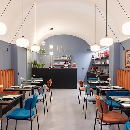 Vis Urban Suites&spa מלון דירות