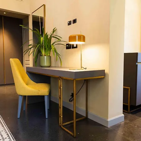 Vis Urban & - Boutique 4* Bari