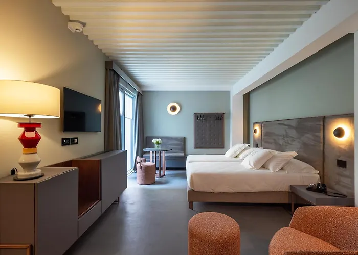 Vis Urban & - Boutique Apartahotel Bari